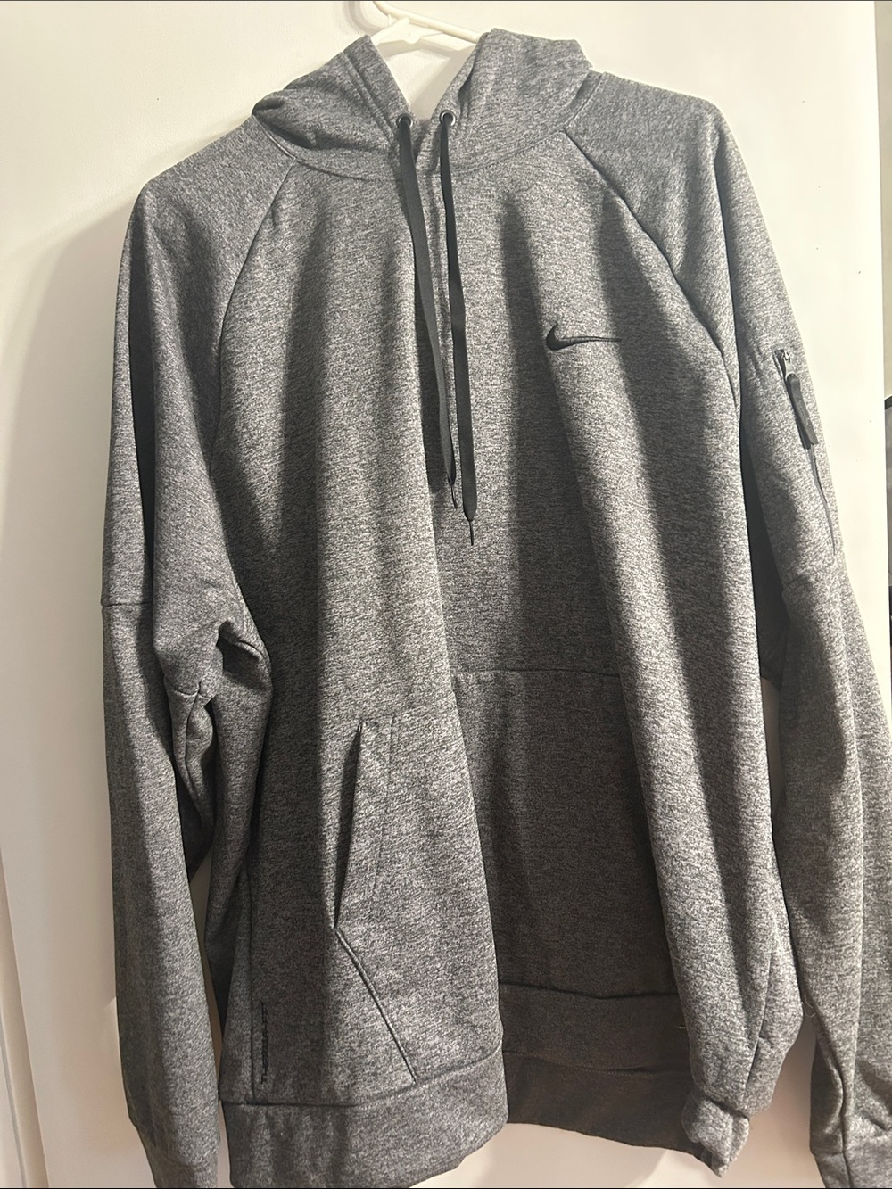 Nike Men’s Gray Crewneck Hoodie Sweatshirt